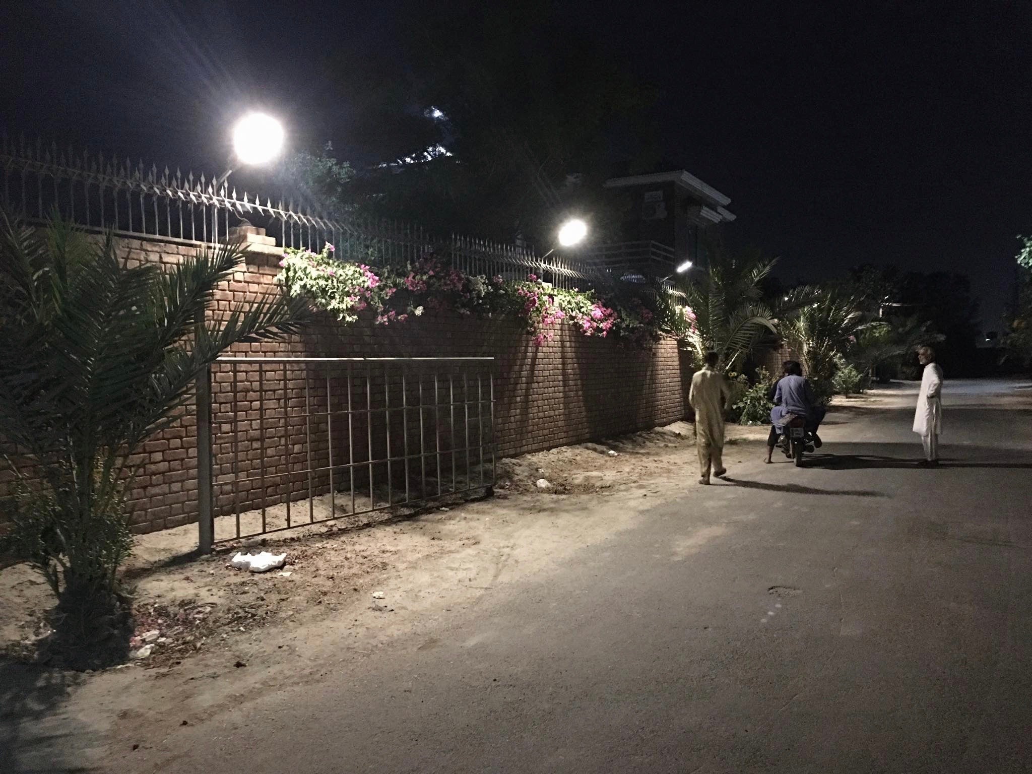 SOLAR ABS 90W STREET LIGHT (ECONO SERIES)